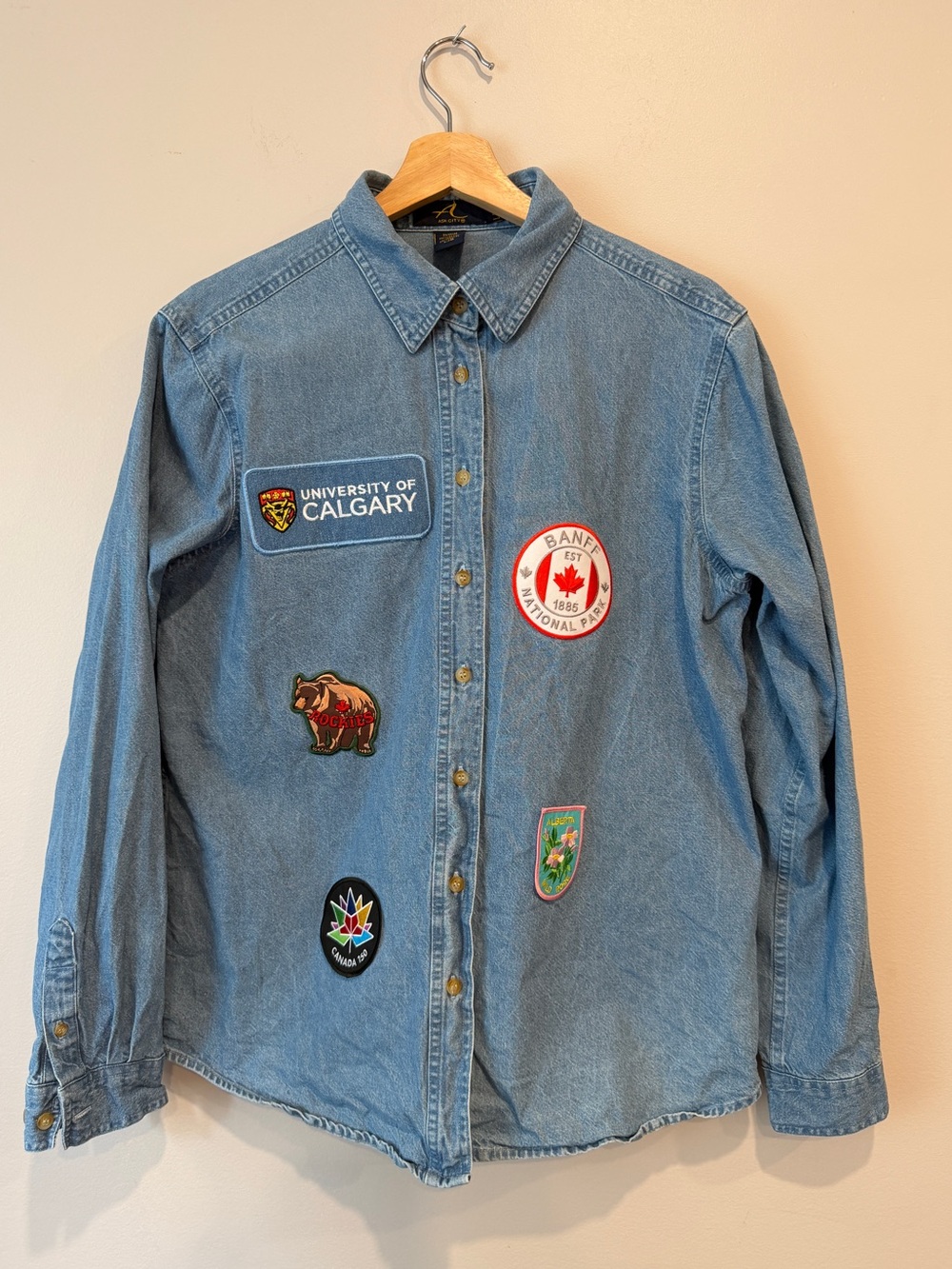 Vintage Denim Button Down with U of C and Alberta Patches Womens L - Picture 2 of 14